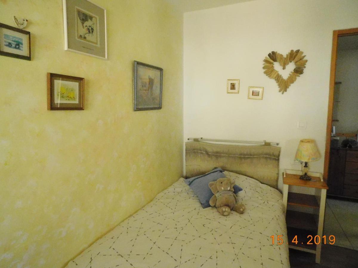 Bassy Chez Nous. B & B المظهر الخارجي الصورة